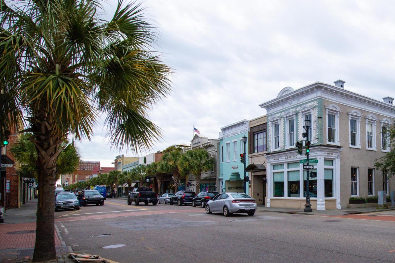 Contemporary Home In Perfect Location - 207 B St Philip Street Charleston Bagian luar foto